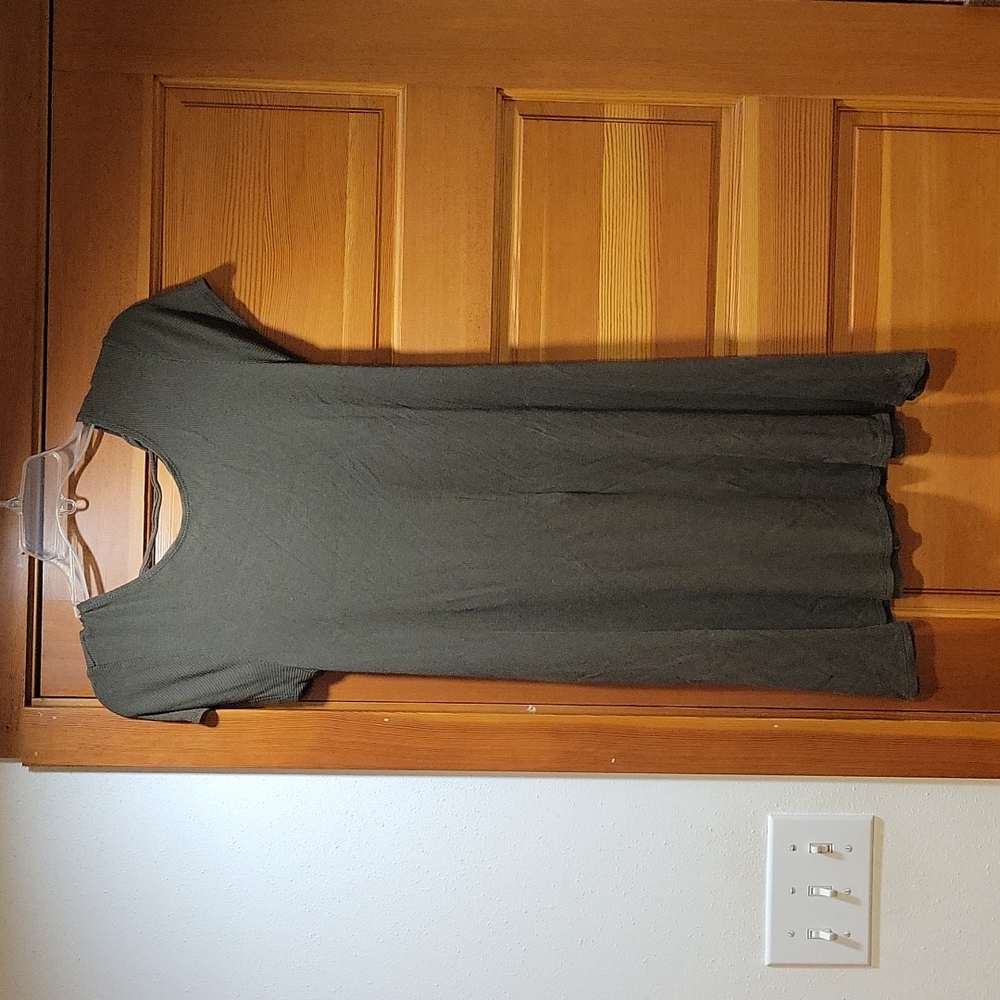 Dark green ribbed dress